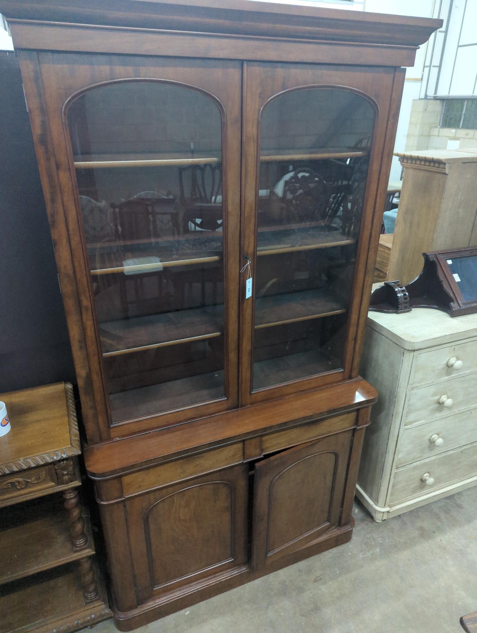 A Victorian mahogany bookcase, width 121cm depth 46cm height 224cm